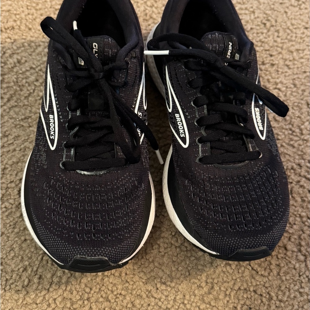 Brooks Glycerin 19 size 6.5